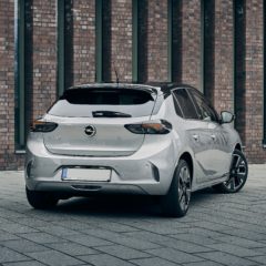 Phenix E-Auto Opel Silber Rückansicht